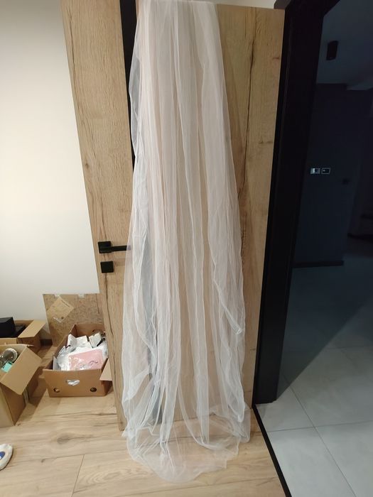 Welon katedralny do "szalonej" sesji zdjeciowej