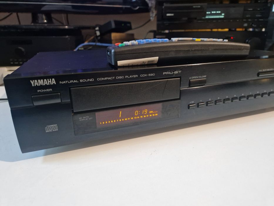 Odtwarzacz CD -YAMAHA CD 590 Pro bit-pilot