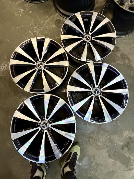 Оригинальные диски mercedes r20 8,5j et33 5x112 4шт