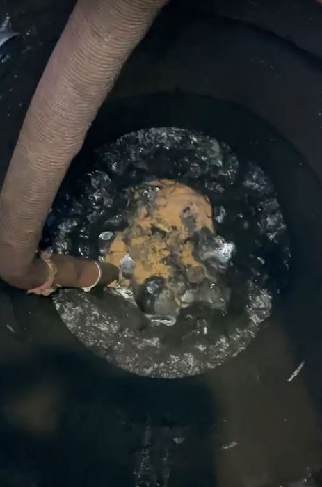 Выкачка, викачка, гідродинамічна чистка, мулосос, илосос, мойка ям