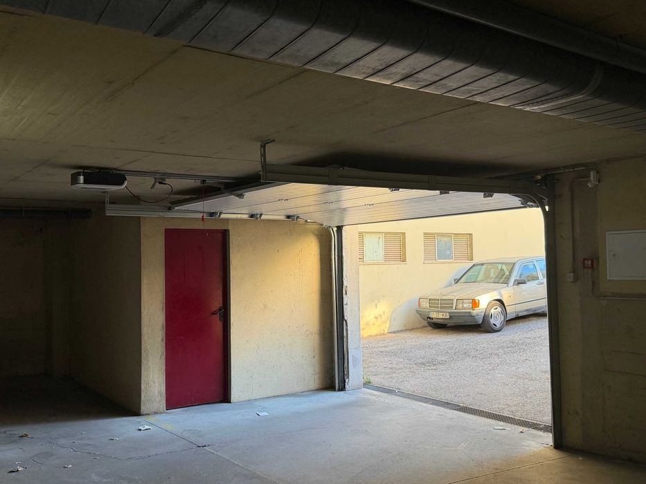 CARREGADO T3 + Lugar de garagem + Arrecadação