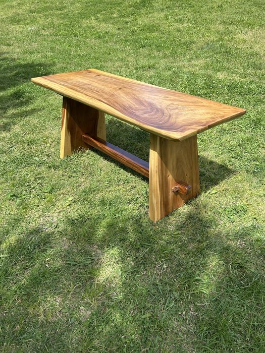 Mesa rústica de suar