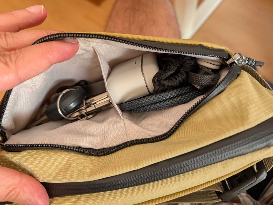 Bellroy Venture Ready Sling 2.5L Safari