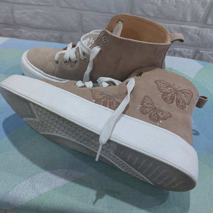 Trampki sneakersy  skóra naturalna  Oleksy roz 39 jak nowe