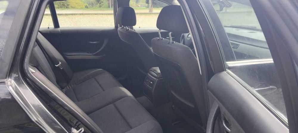 BMW 318 Touring - Diesel - Ano 2010 - Nacional