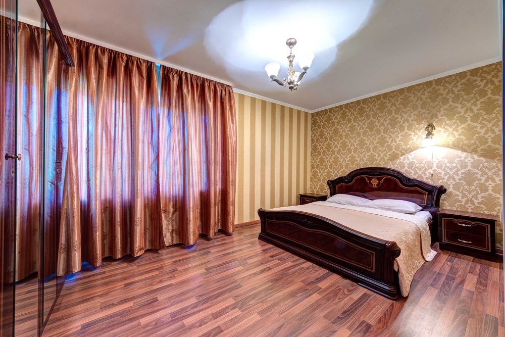 Посуточная аренда 2х комнатной квартиры. ул. Ивана Франко, 8/10. Центр