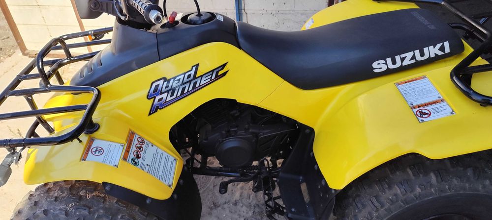 Moto Quatro Suzuki LT 160