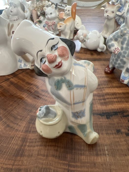 Figurka porcelanowa sygnowana PRL kucharz