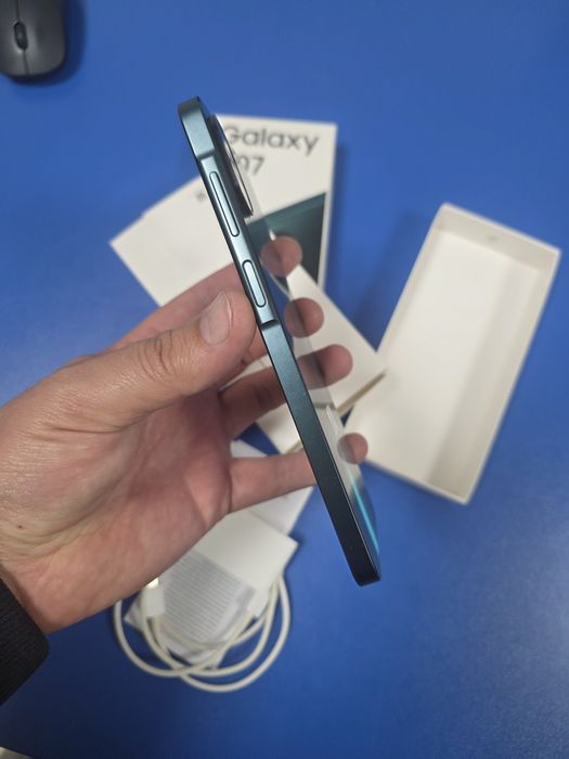Samsung Galaxy A07 4/128 ГБ — офіційний, повний комплект, дуже гарний станПродам Samsung Galaxy A07 у конфігурації