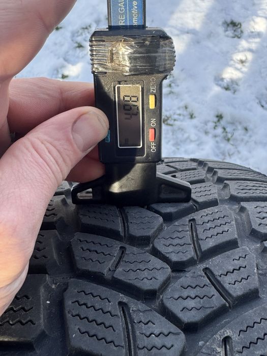 Резина  шини зимові 195 50 R15