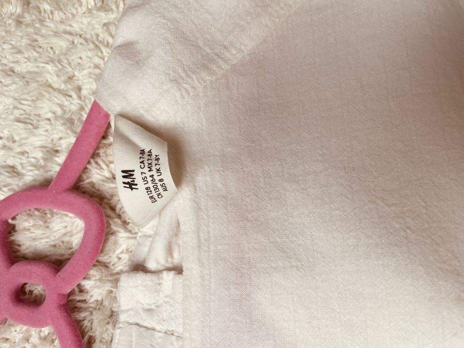 Sukienka boho kremowa H&M 128 . Baloniaste rękawy piekna
