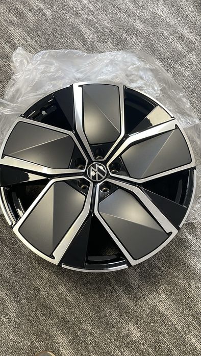 Диски колісні. VW Touareg  r21. Оригінал