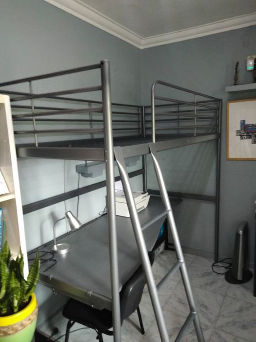 Beliche Ikea  em metal +secretaria