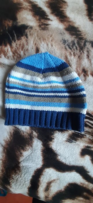 Тепленькие шапочки на ребёнка 2-3 лет