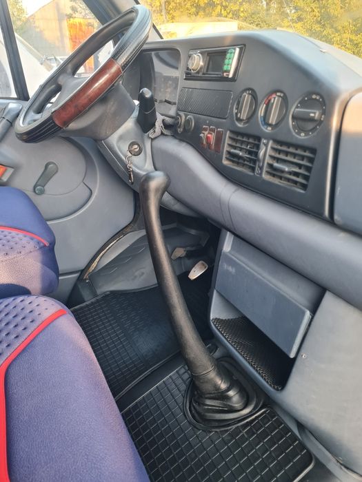 Продам спринтер 208 1998