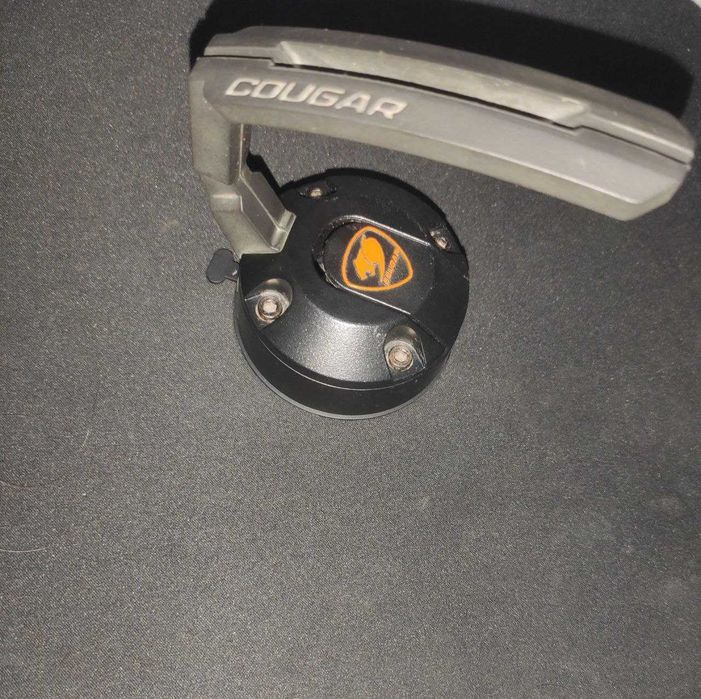 Фіксатор проводу миші Cougar Bunker