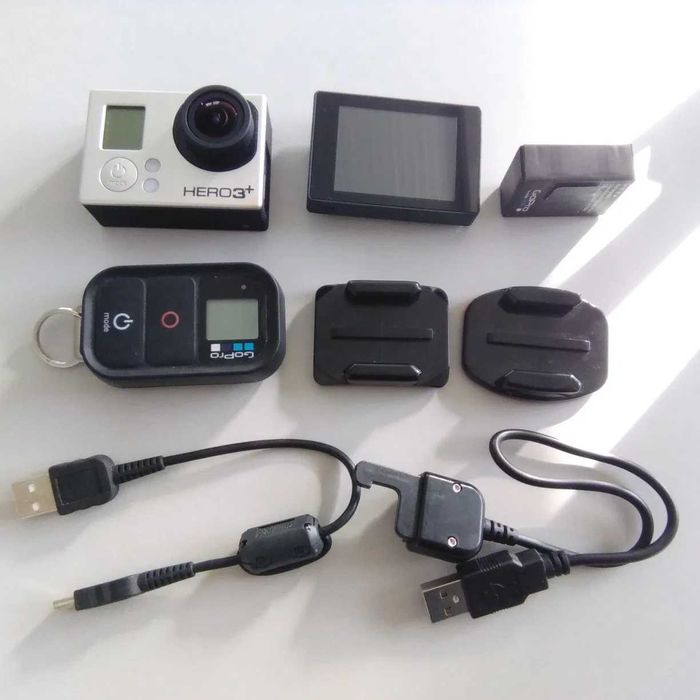 GoPro Hero3+ Como nova+ bateria e LCD traseiro (extras sob orçamento)