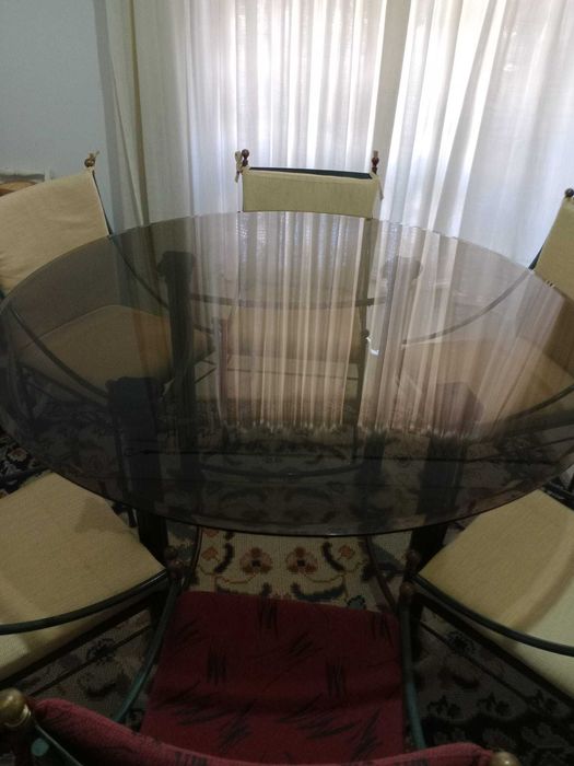 Mesa vidro com cadeiras