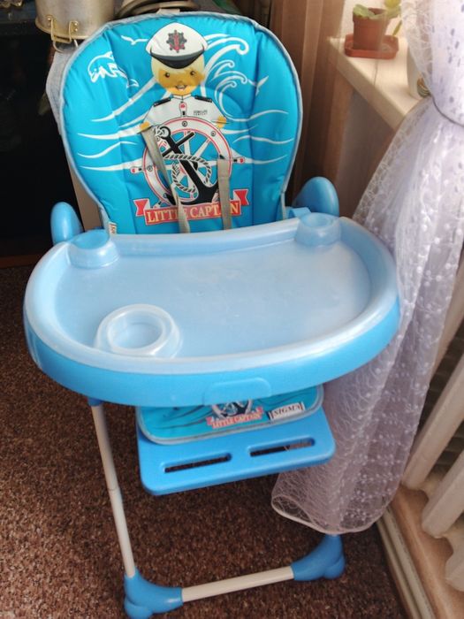 Годувальний столик