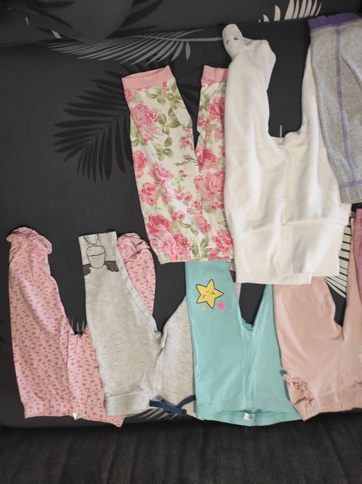 Zestaw spodni dla dziewczynki rozm 74