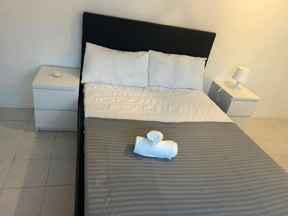 Arrendamento de quartos, centro de Almada