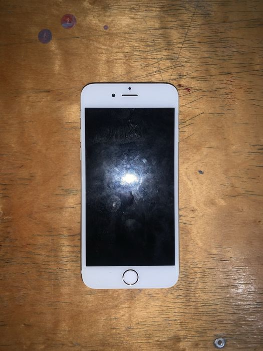 Iphone 6s на запчастини