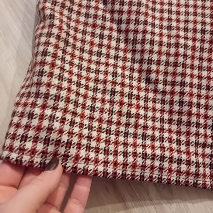 Spódnica wełniana na podszewce prawdziwa wełna M