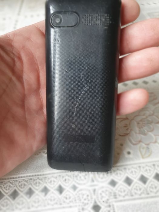 Sprzedam 3 telefony komórkowe