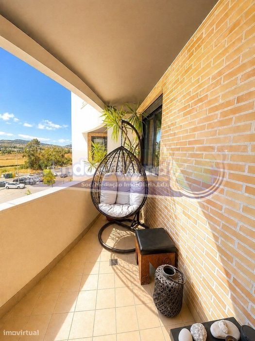 Apartamento T2 em Loures (LXLR045)