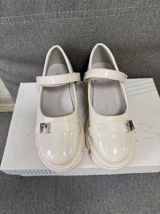 Туфлі лофери на дівчинку 30 розмір