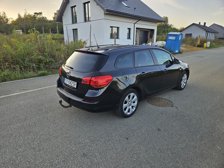Opel Astra 1.4 Benzyna Combi | 2012 | 120 KM | 161 951 km