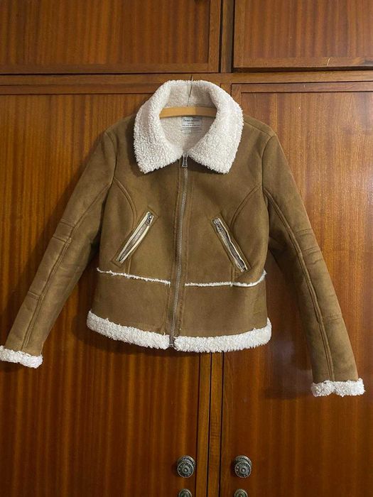 Casaco de camurça e pêlo - Bershka