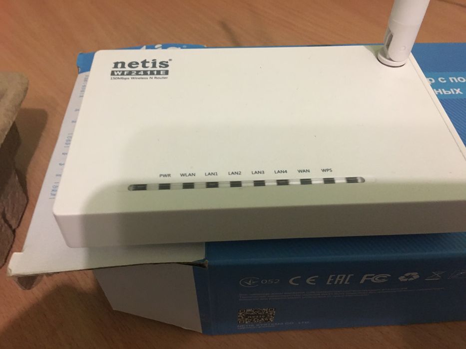 Роутер Netis WF2411E