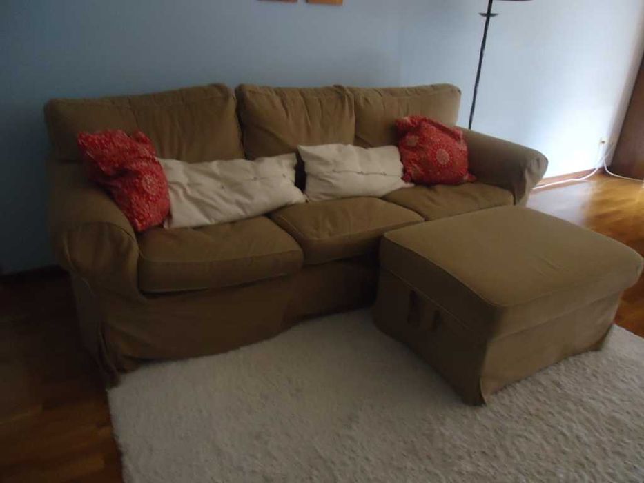 Mobilia sala e sofá