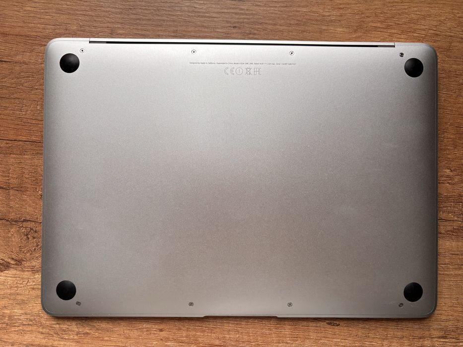 MacBook 12” Retina A1534 (2017) – uszkodzony / na części