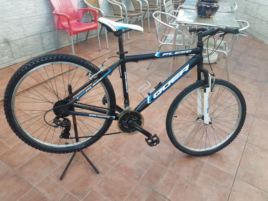 Bicicleta roda 26 marca QUER impecável