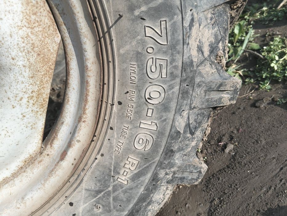 Продається трактор ДВ-160 з навісним