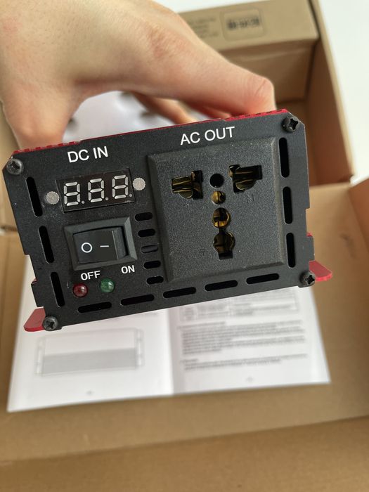 Перетворювач 12-220 v 2200w Преобразователь напряжения интвертор