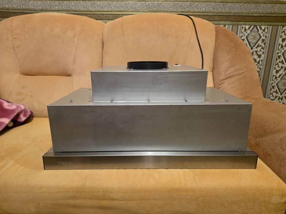 Вытяжка встраиваемая Teka CNL 6815 PLUS, выдвижная, телескопическая