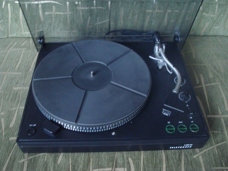 Продам проигрыватель пластинок Technics SL-120