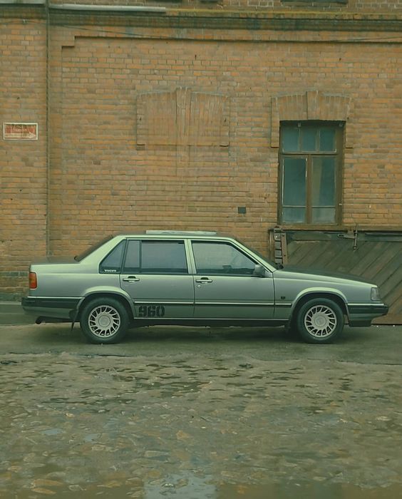 Volvo 960 надійний автомобіль