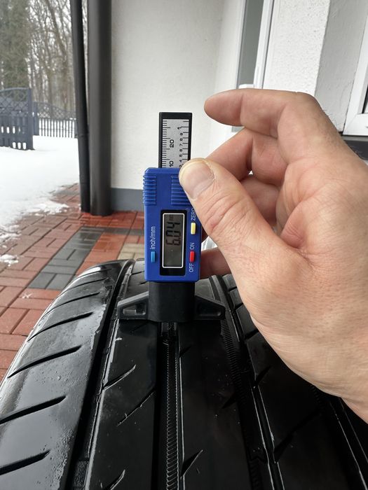 Felgi VW 19 cali 5x112  orginalne wraz z oponami 225/55/19 LETNIE