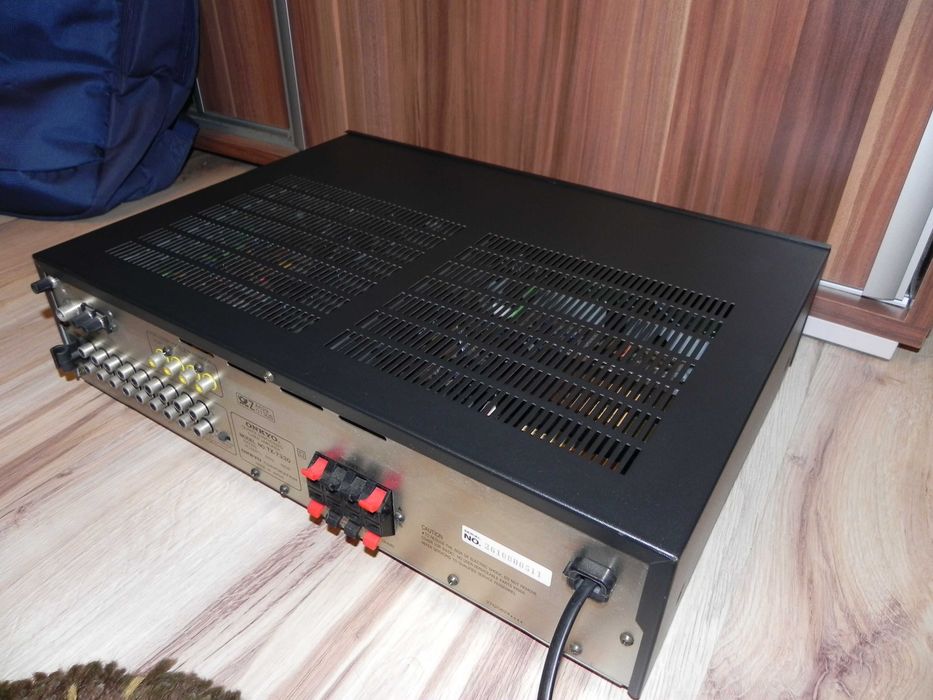 Amplituner Onkyo TX-7330 stan jak nowy!
