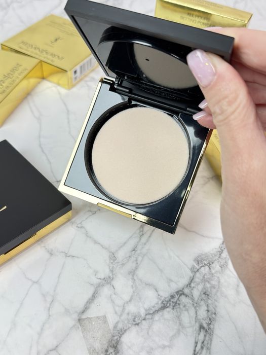 Компактна прозора пудра для обличчя Yves Saint Laurent Universal