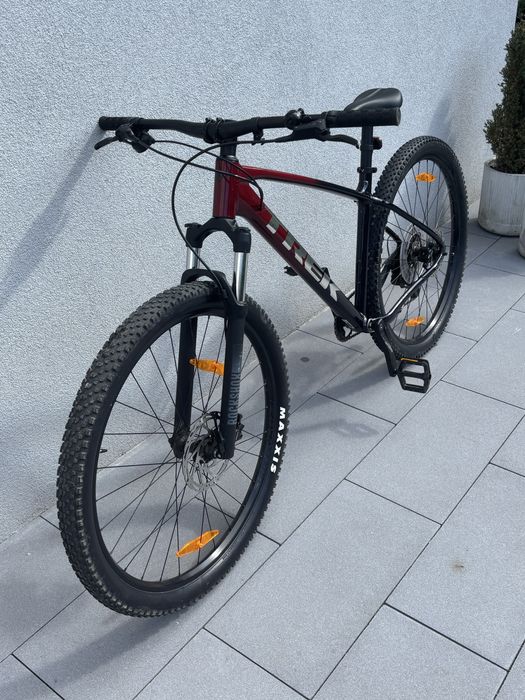Trek Marlin 6 Gen 3 2025 hardtail RockShox, rozmiar ramy L