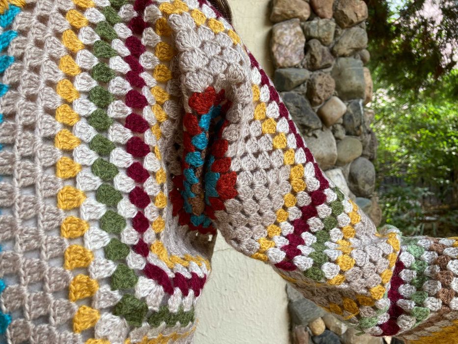 Crochet cardigan Mulher  lã para mulher feito a mao/ ocre, verde