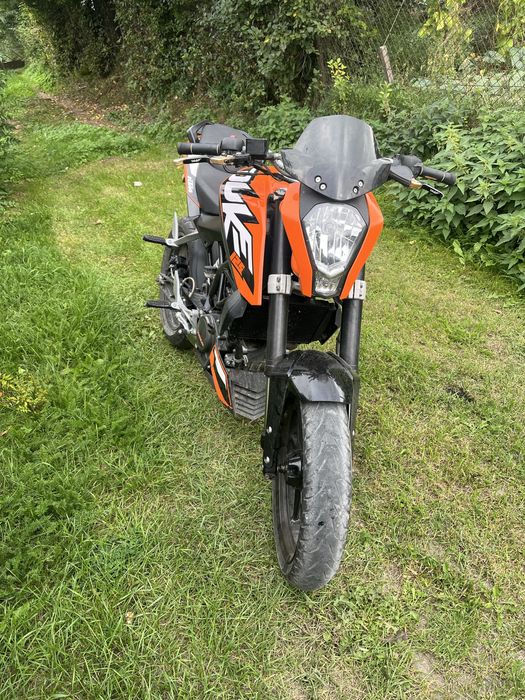 Ktm duke 125 стріт