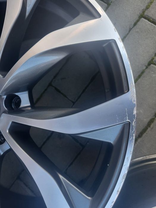 Felgi 8.5Jx19" 5x112 Mercedes Passat B8 Audi A4 B8 A6 C7 Skoda Octavia