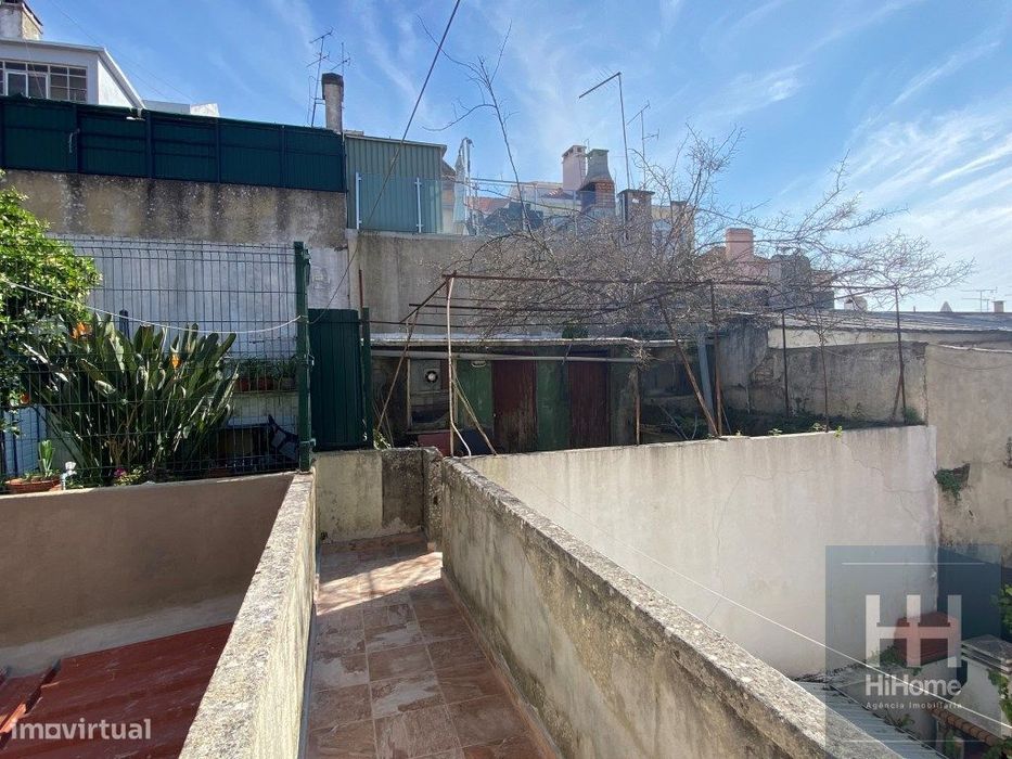 Apartamento T2 com Logradouro em Venda Nova-Falagueira Amadora