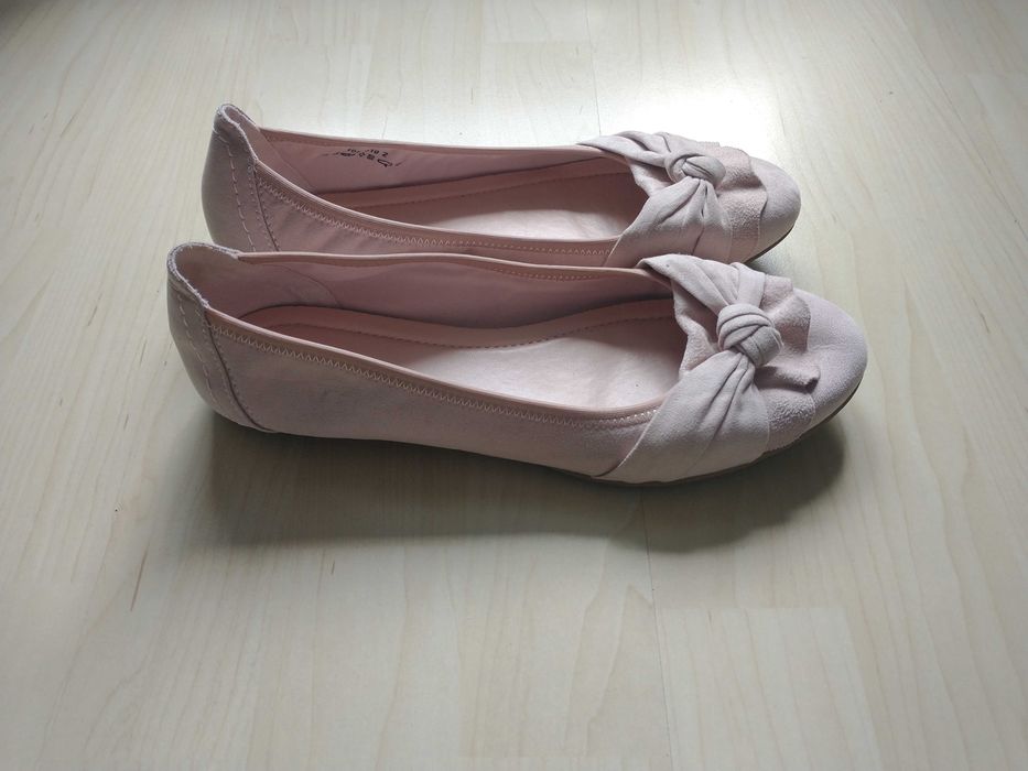 Sprzedam buty damskie balerinki